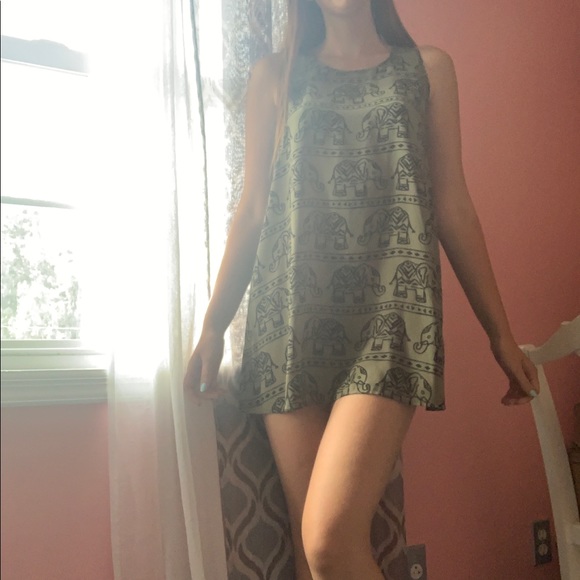 Green elephant dress - Picture 1 of 1